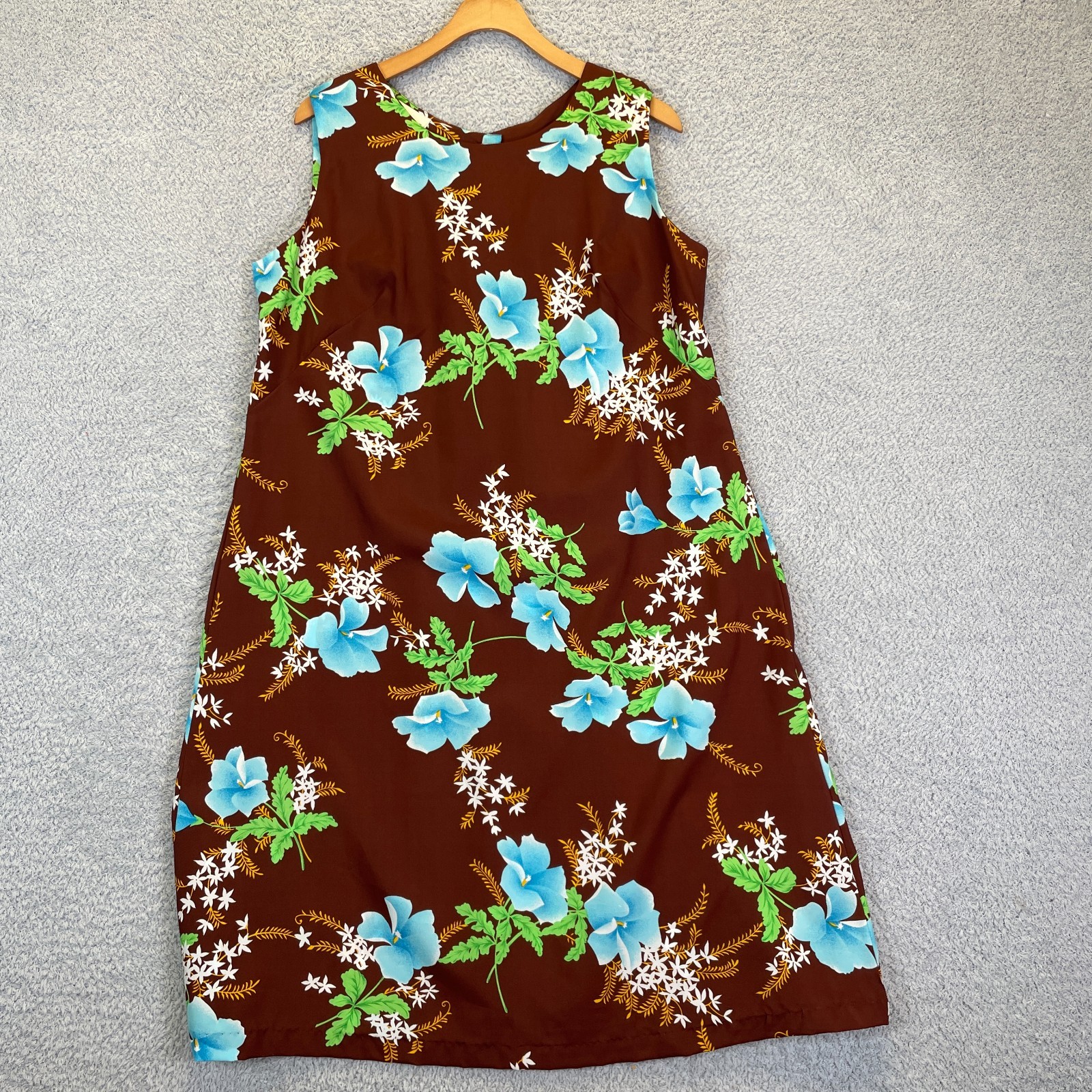 Vintage Hawaiian Dress Muumuu Resort Wear Tropical Flowers XL Made in Hawaii