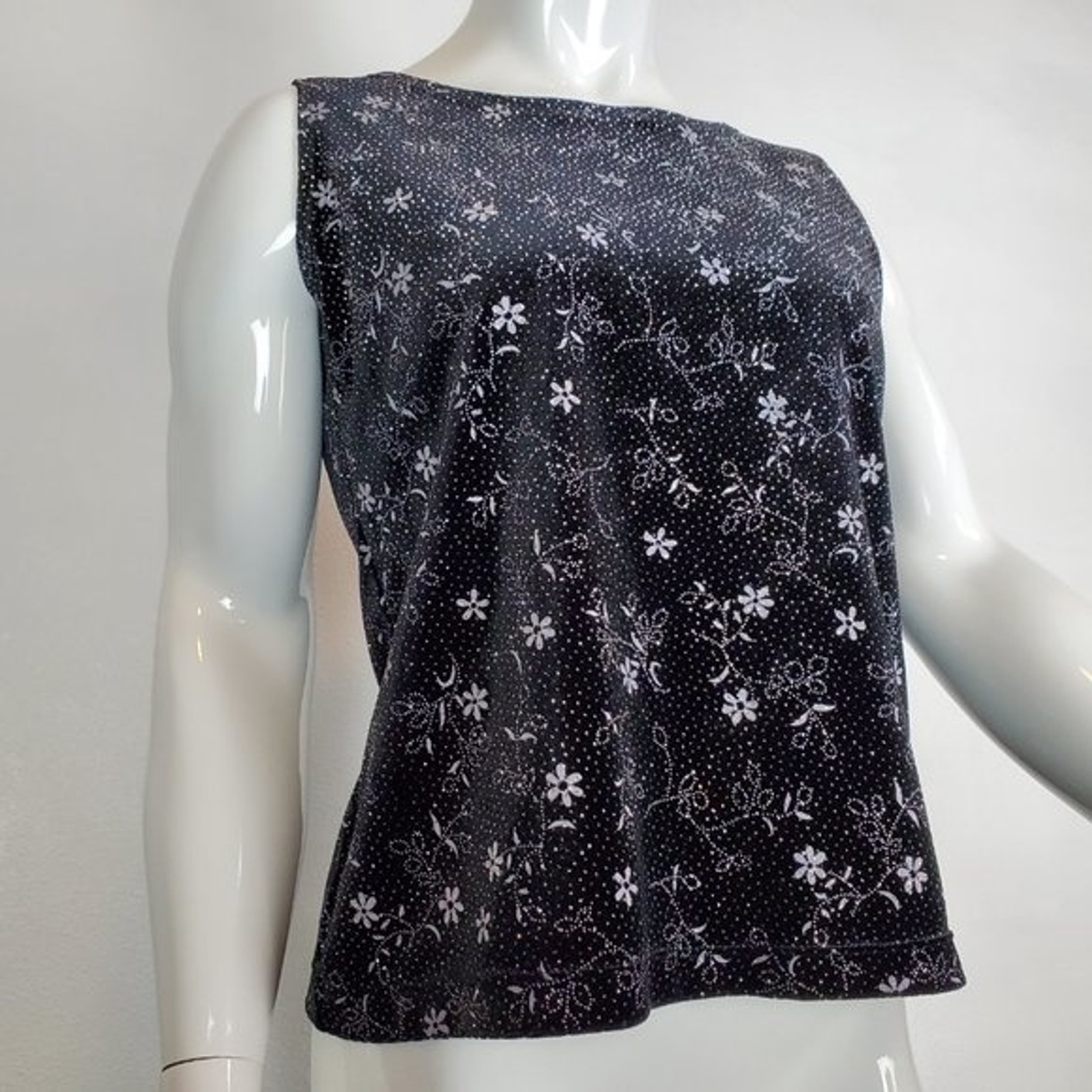 Vintage 90&rsquo;s Elementz Black Velvet Silver Daisy Tank