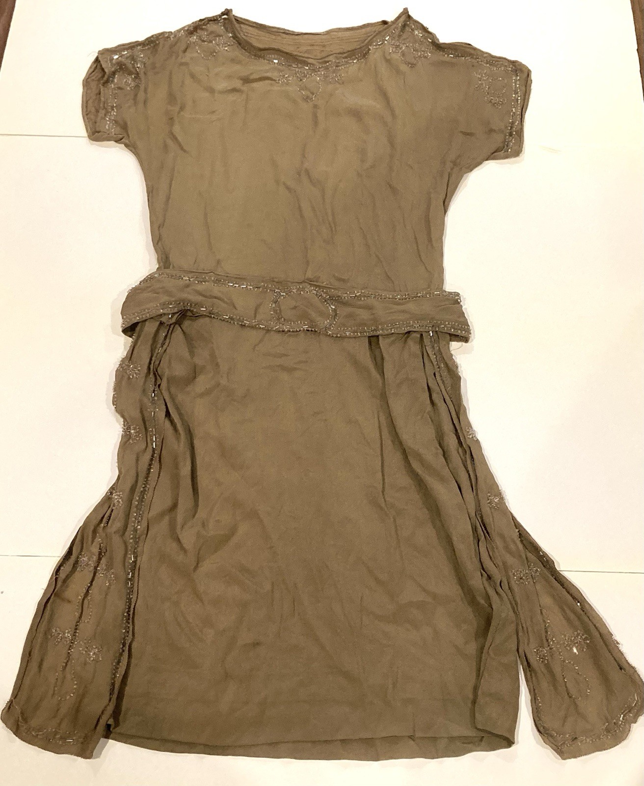 Vintage 1920s silk beaded flapper dress as is B 38