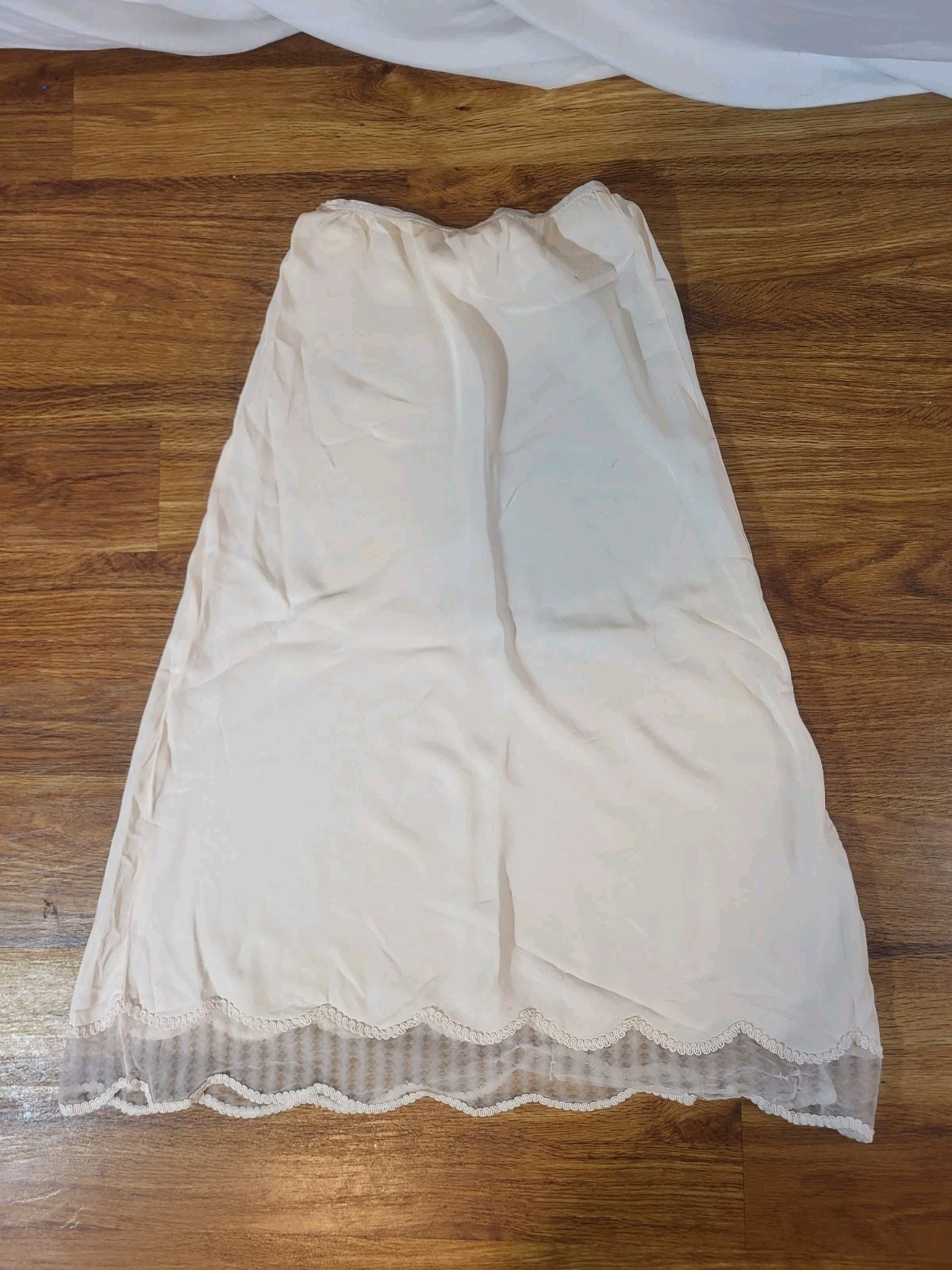 Vintage Seamprufe Blush Pink Size Small Half Slip Read