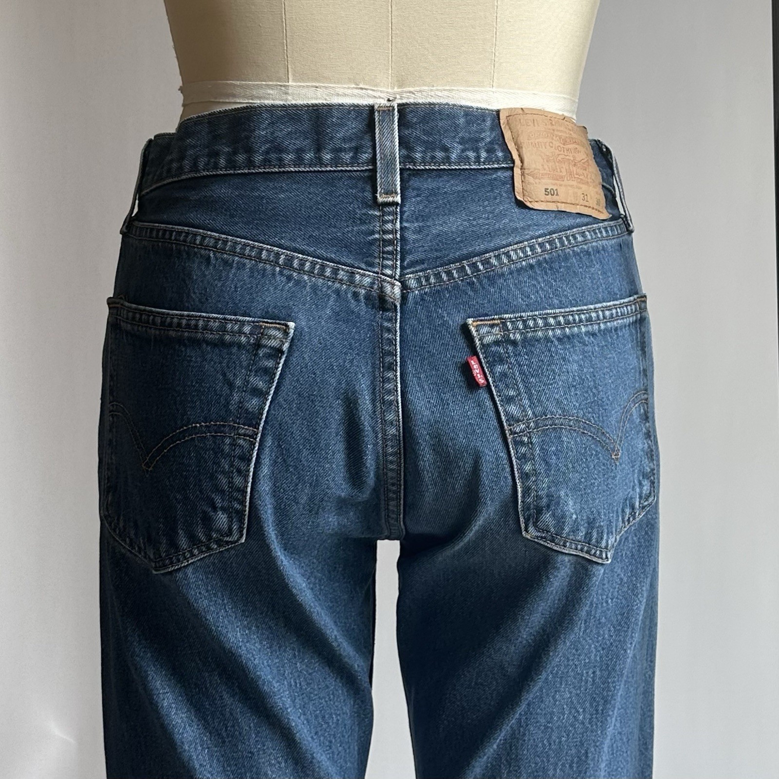 Vintage Levi’s 6501-0116 Button Fly FOR WOMEN 30×29 (tagged 31×30) Excellent!
