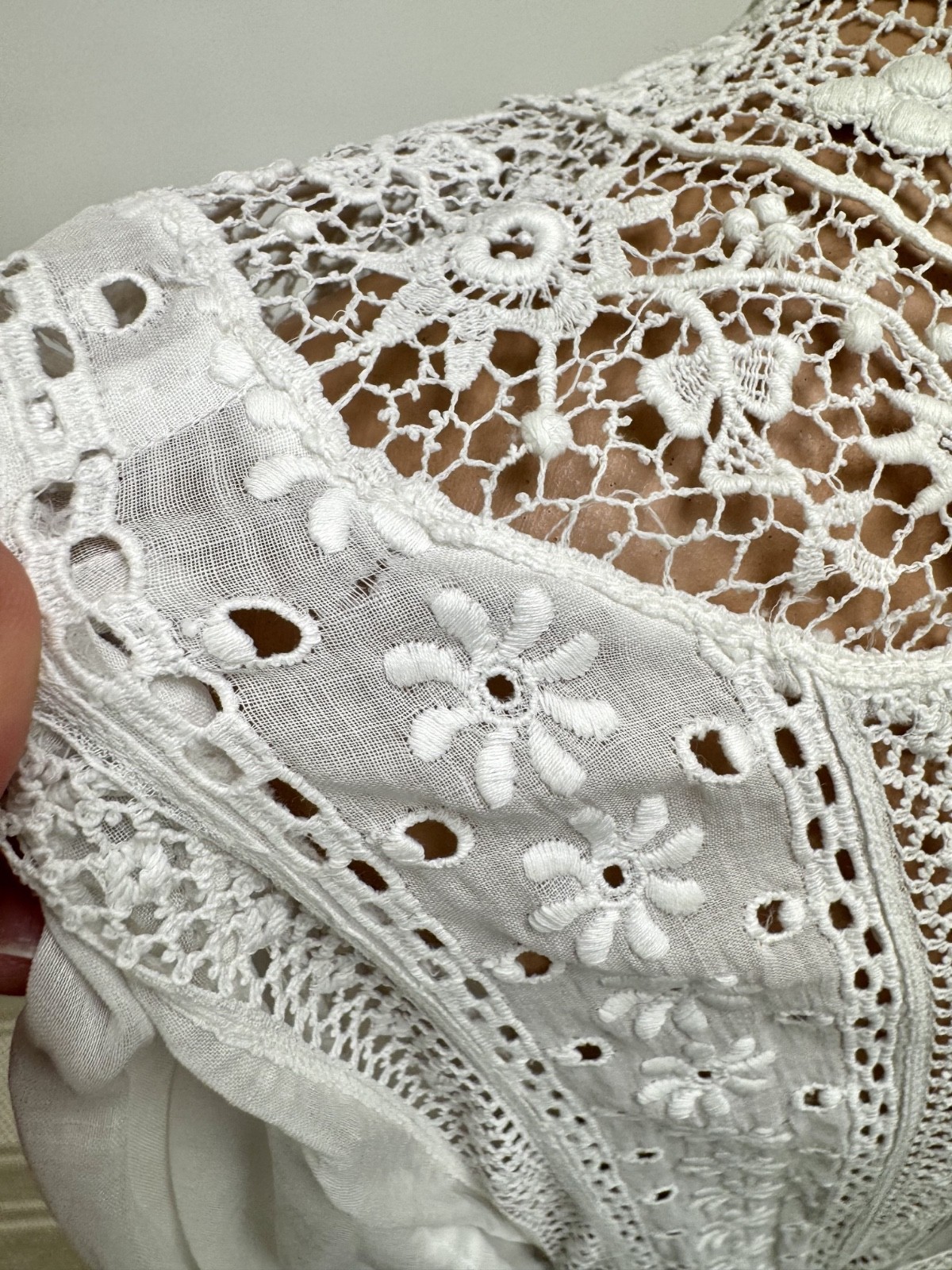 Antique Victorian Edwardian White lace Embroidered Cotton Tea Dress two piece