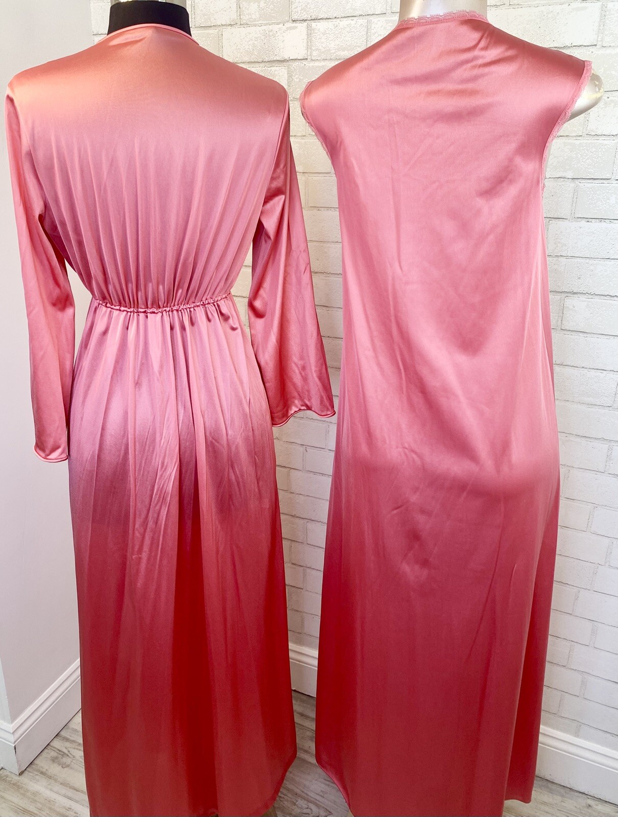 Vintage VANITY FAIR Nylon Pink Peignoir Robe Long Nightgown Hollywood Regency