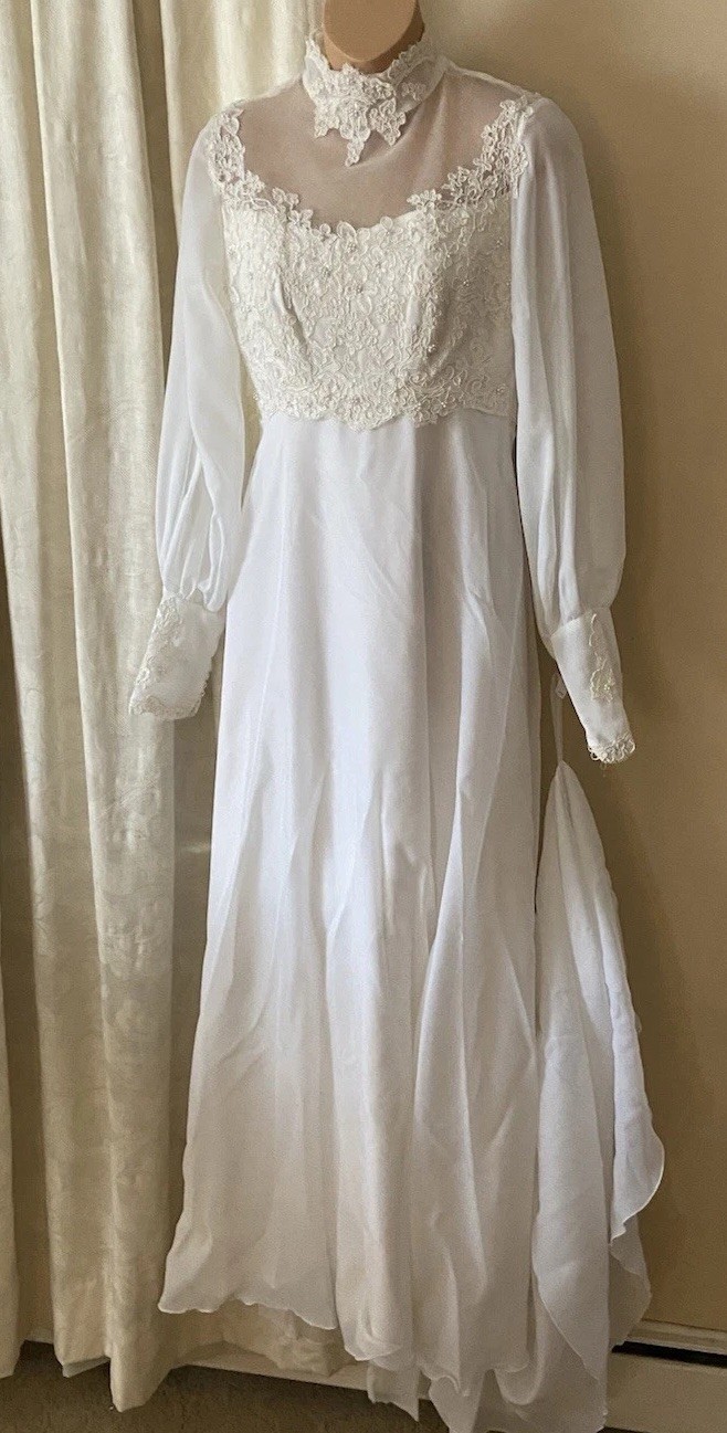 Vintage 70s Bianchi Wedding Dress Gown with Long Sheer Sleeves Size S