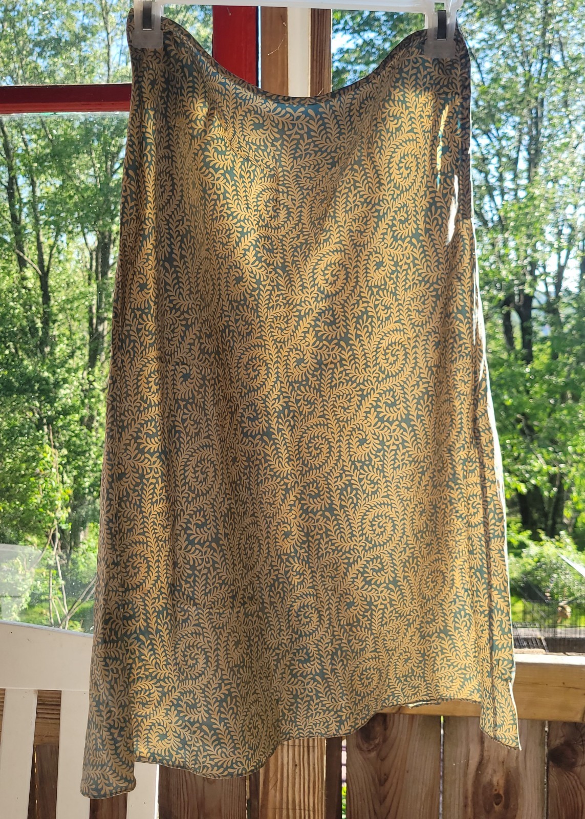 GORGEOUS Vintage 1990s J. CREW 100% Silk Fern Print Skirt Size 8