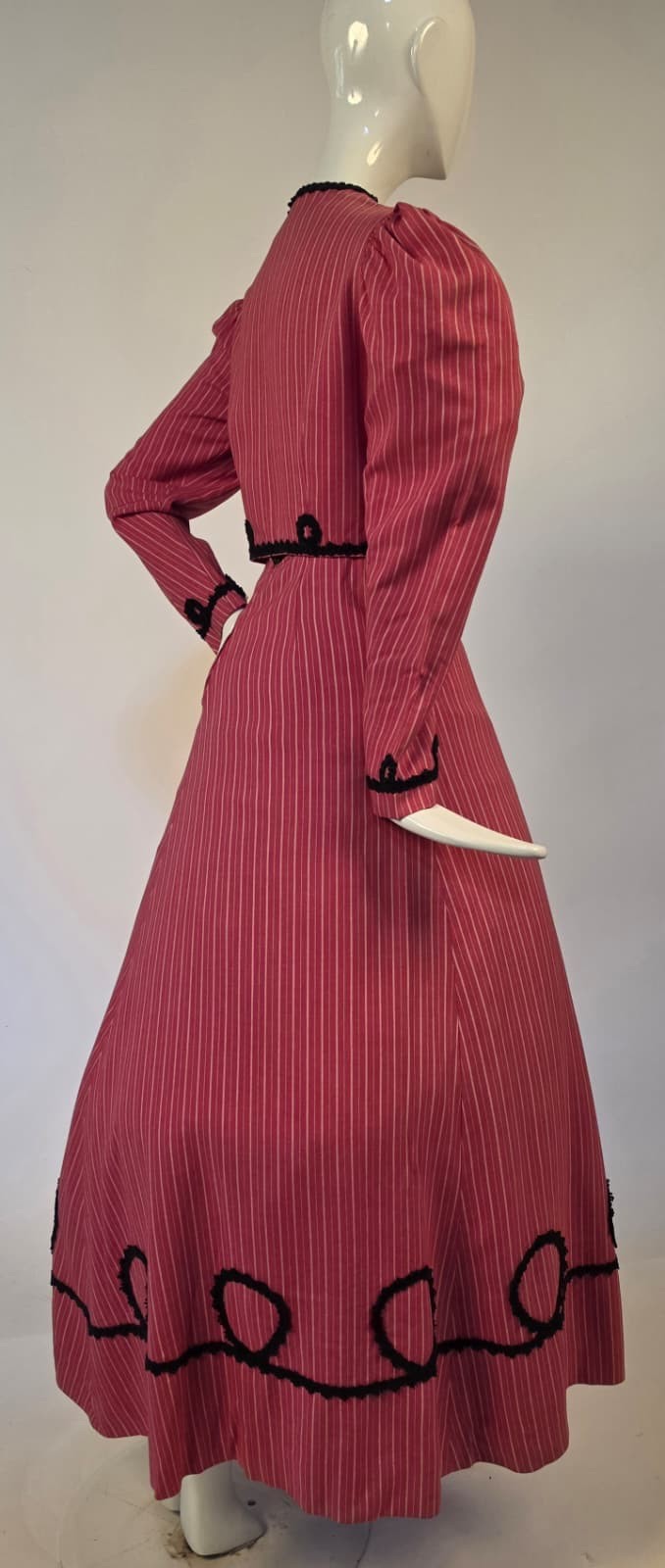 EARLY EDWARDIAN PINSTRIPED PINK CASHMERE BLEND 2 PC DRESS W BLACK SCROLLWORK