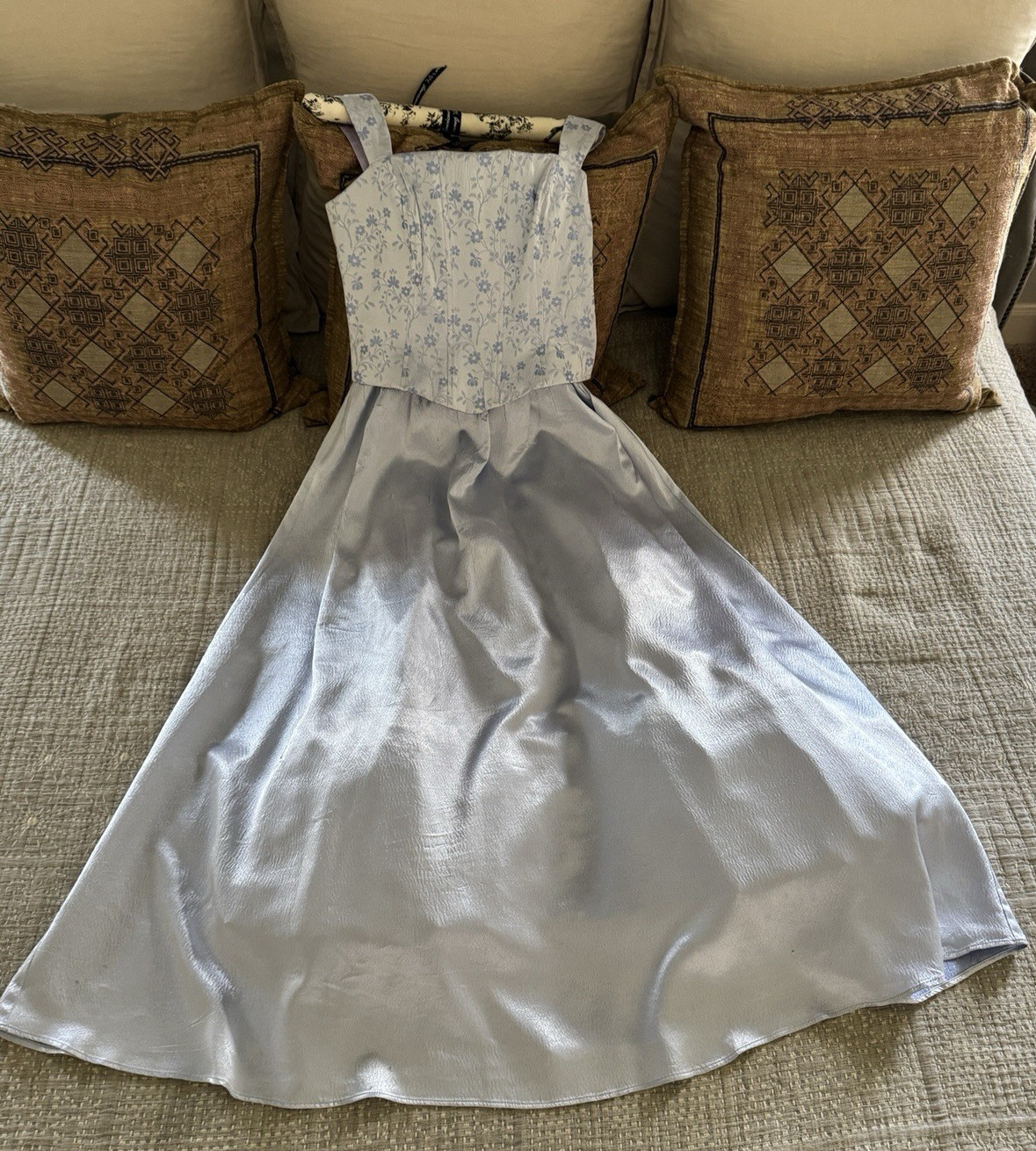 Vintage L.A. Glo Sz 11/12 Prom Dress Blue Lavender Daisies Ball Gown USA Made