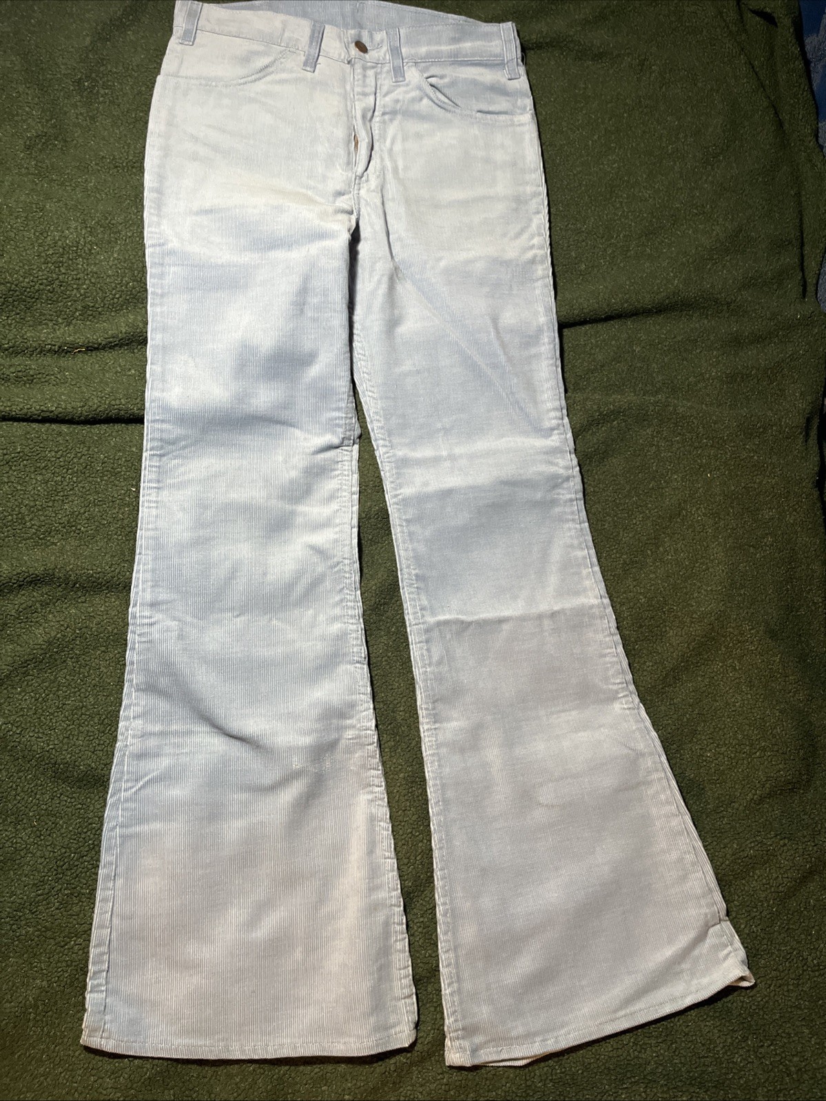 Vintage 70s Levi&rsquo;s Corduroy Jeans Made In USA Size 31 bell bottom new 663 1512