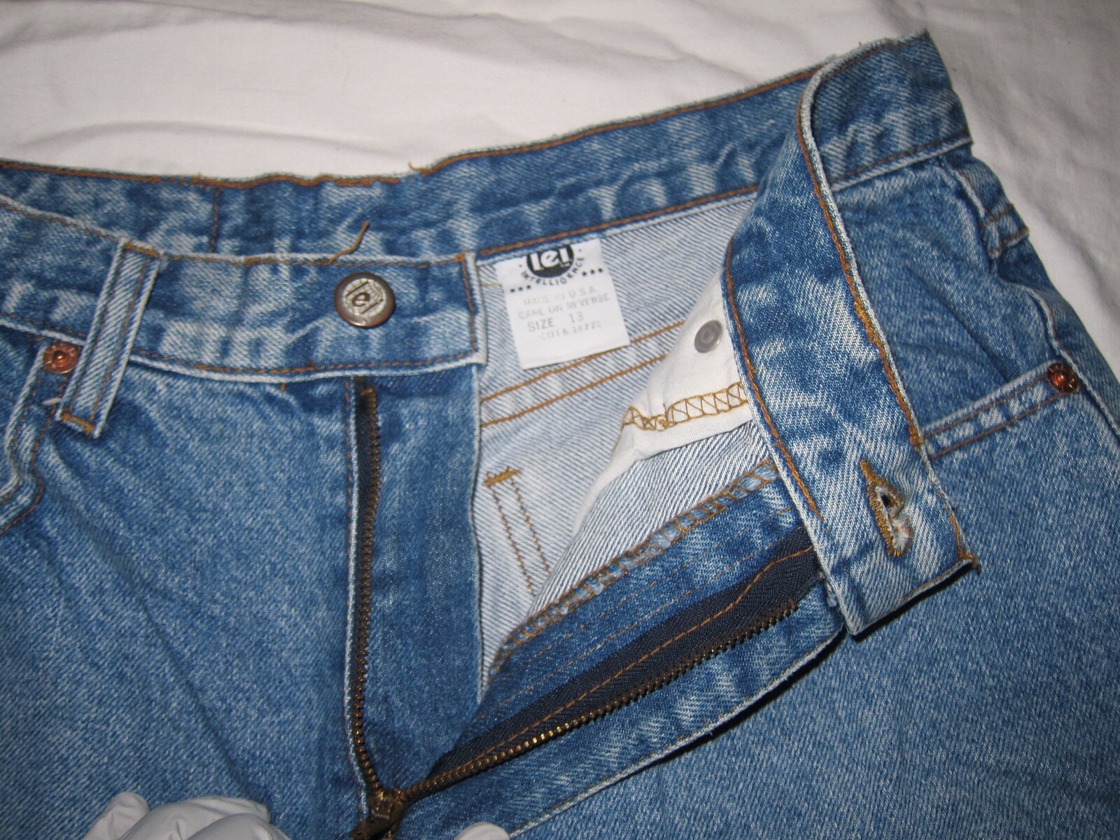 1990&rsquo;S VINTAGE blue denim LEI WOMEN&rsquo;S SHORTS SIZE 13 MADE IN THE U.S.A