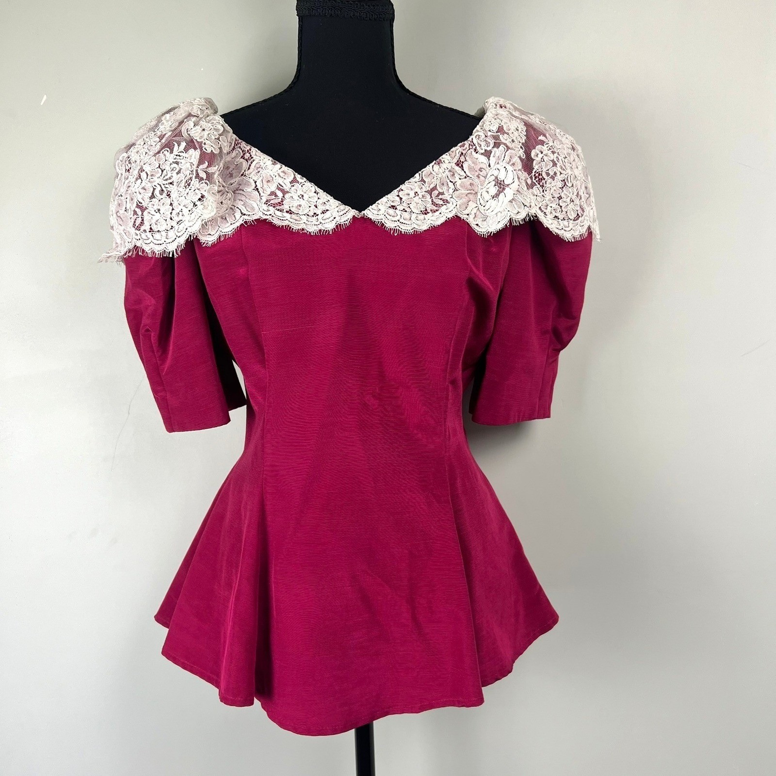 Vtg Lace Peplum Top 80s Victorian Regencycore Statement Retro Maximalist sz 8