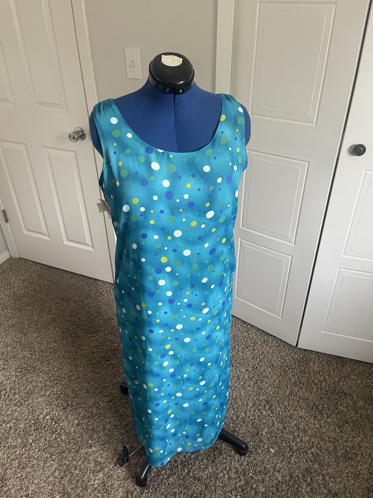 1990s/2000s Impressions Medium Reversible Dress Shoes and purses vs Polkadots