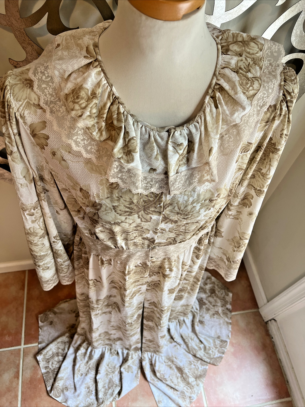 Sears Robe LARGE 38/40 Brown Lace Long Sleeve Buttons MAXI Buttons Nylon USA VTG