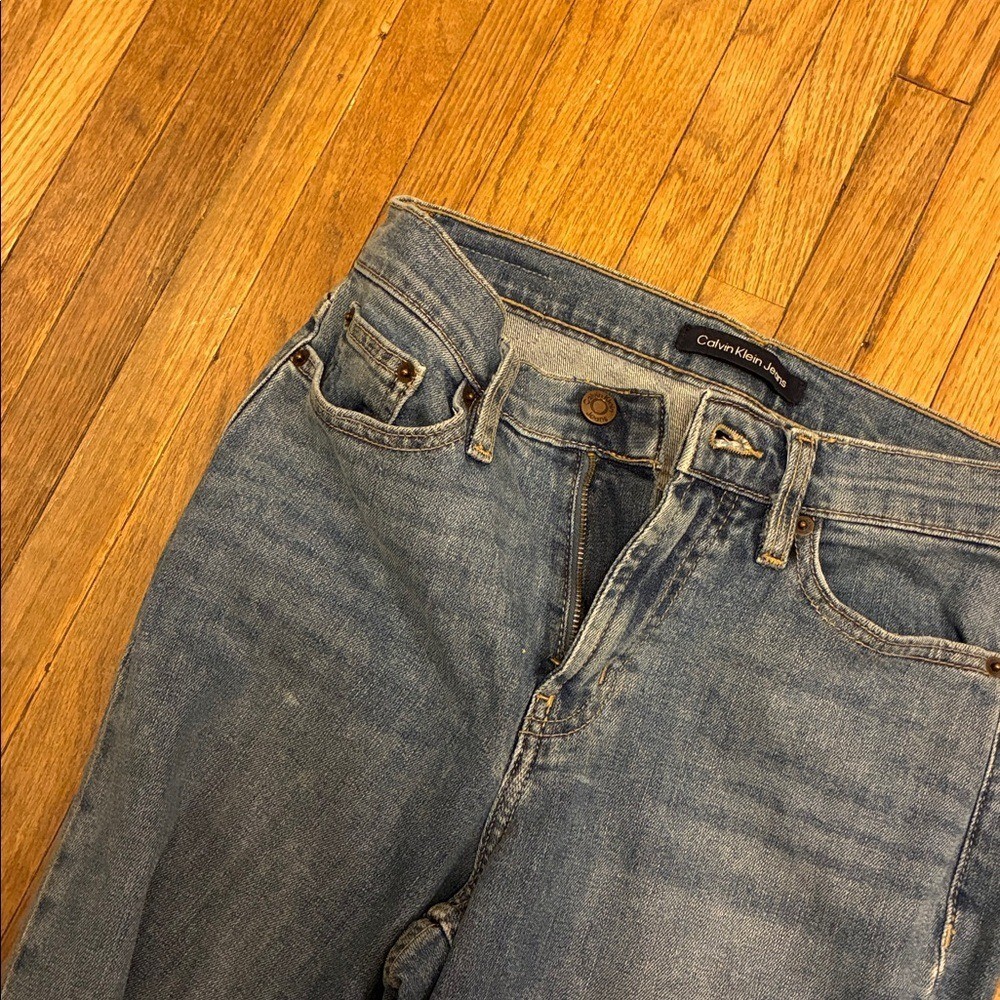 Vintage Calvin Klein Straight Leg Jeans in Medium Blue Wash Size 25