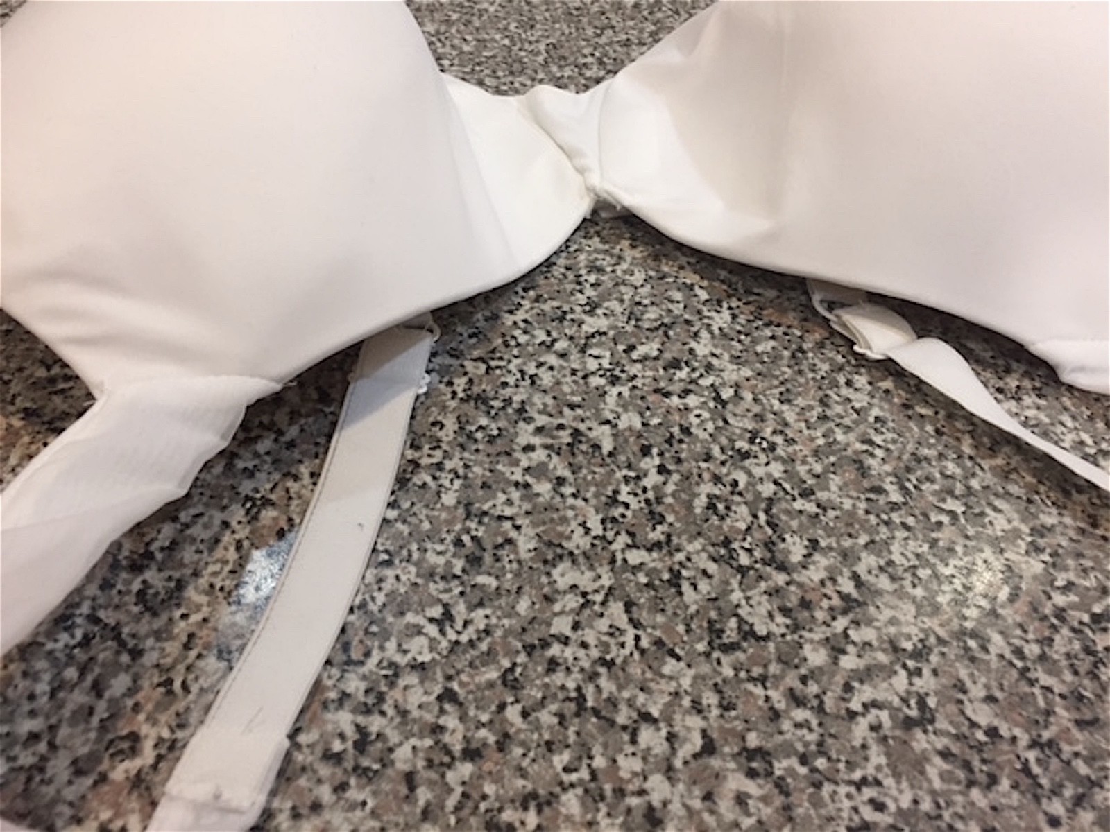 (2) BALI BRA 3414 SZ 44DD WHITE