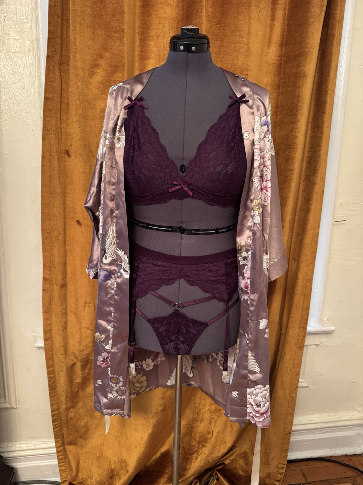 Avidlove Purple Lace Bra, Panty, Garter and Floral Old Shanghai Crane Print Robe
