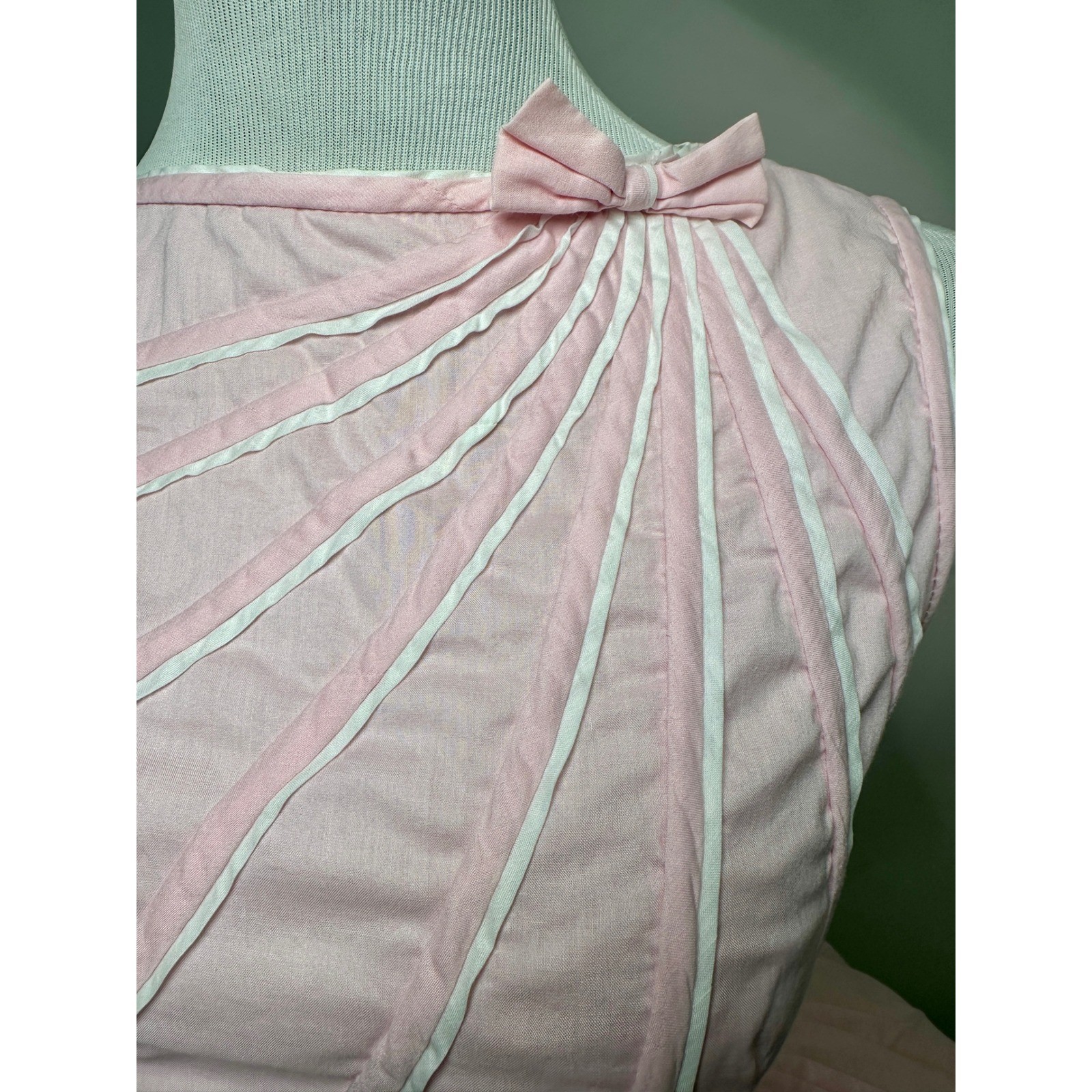 Vintage 1950s Cute Tailored Junior Pink Sunburst Dress Bow circle Skirt cotton