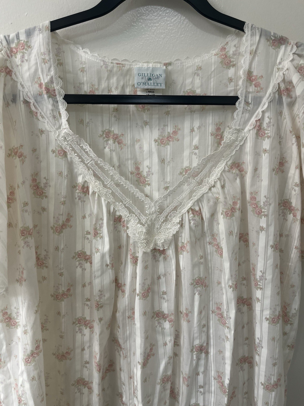 GILLIGAN O&rsquo;MALLEY Floral Night Gown Light Weight Short Sleeve SIZE Large 16-18