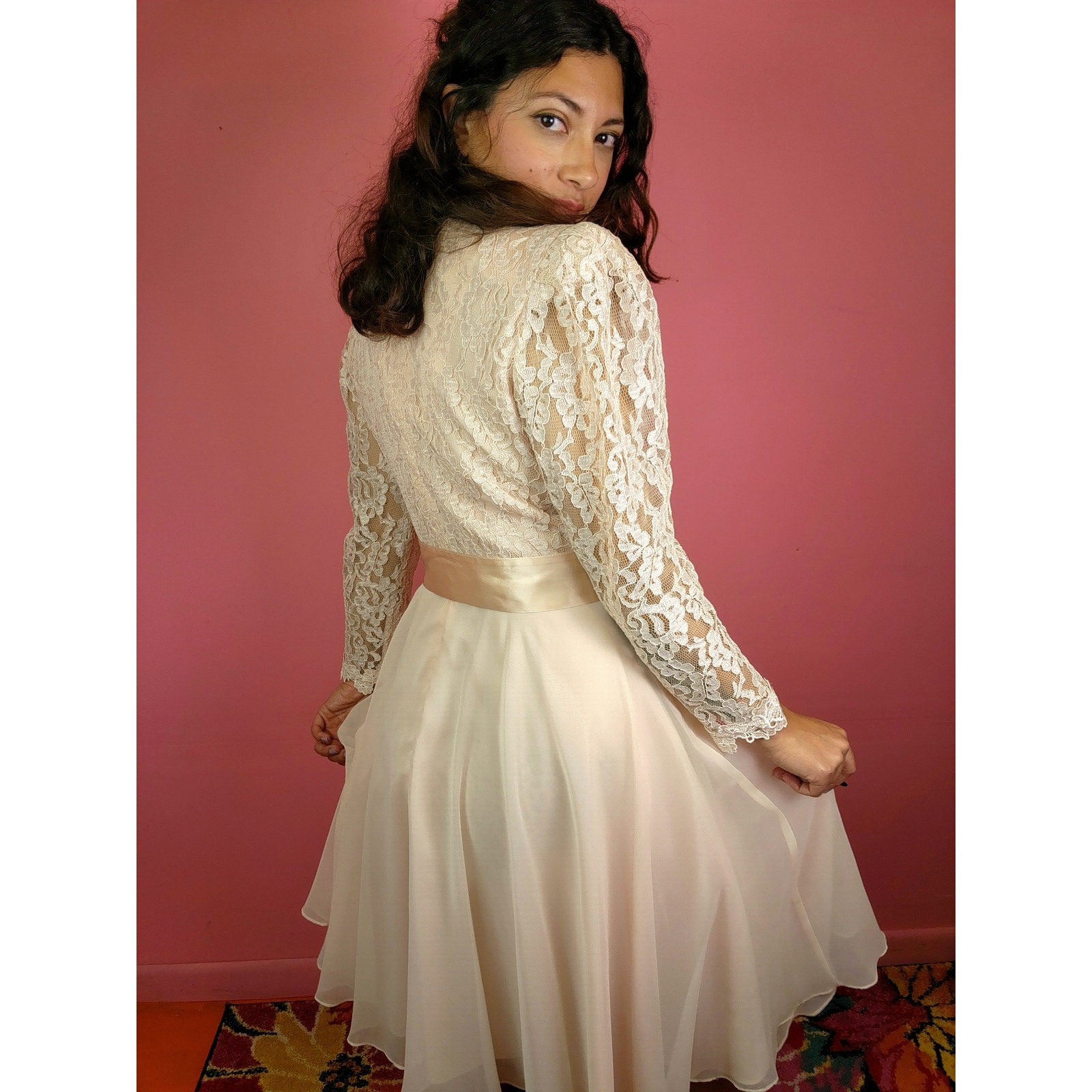 Medium to Large Vintage 1980&rsquo;s Light Peachy Pink Lace and Chiffon Belted Dress