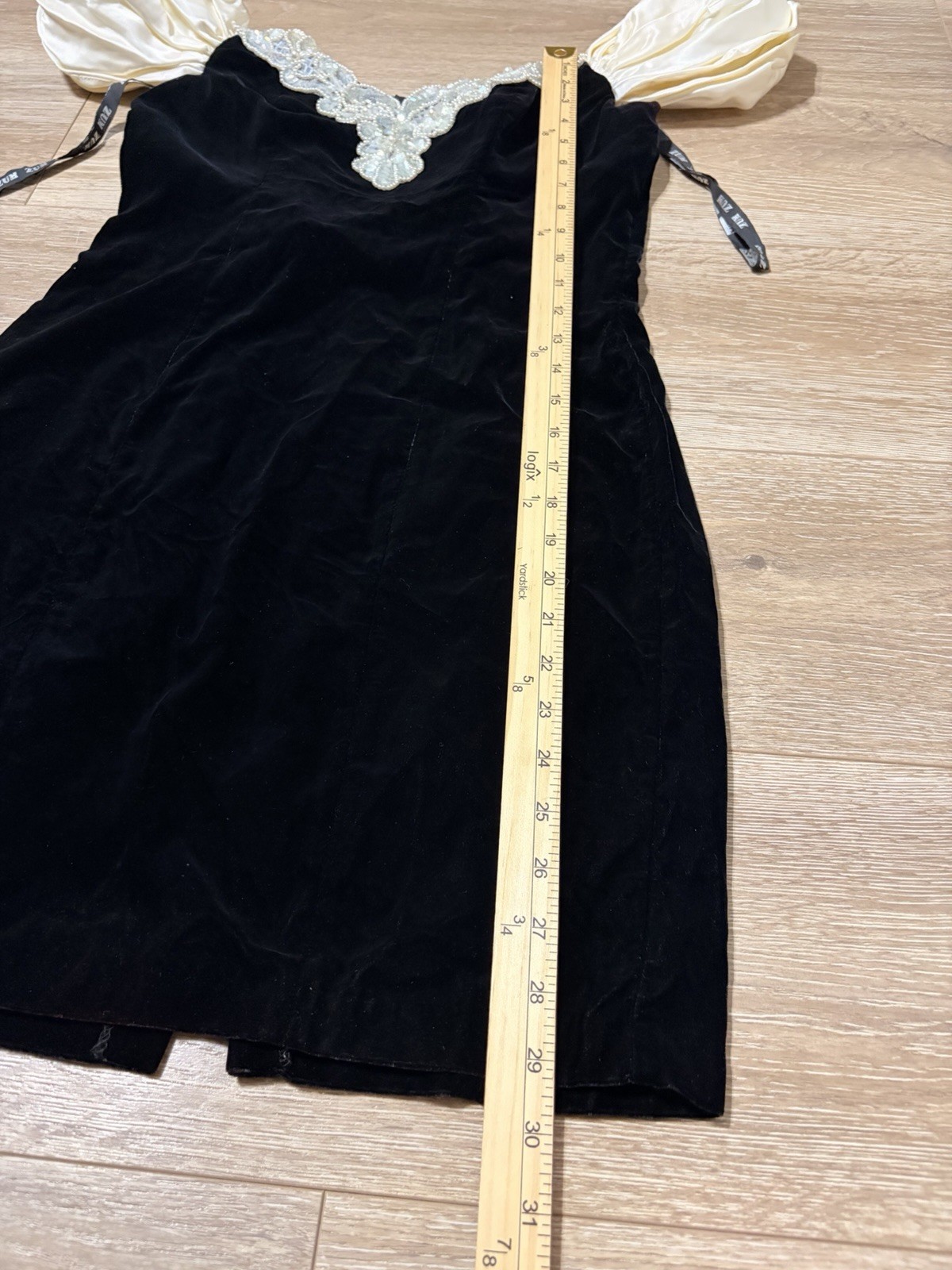 VTG 1980s Style Cocktail Prom Dress Zum Zum Black Velvet Puff Sleeves Sz XS/0-2