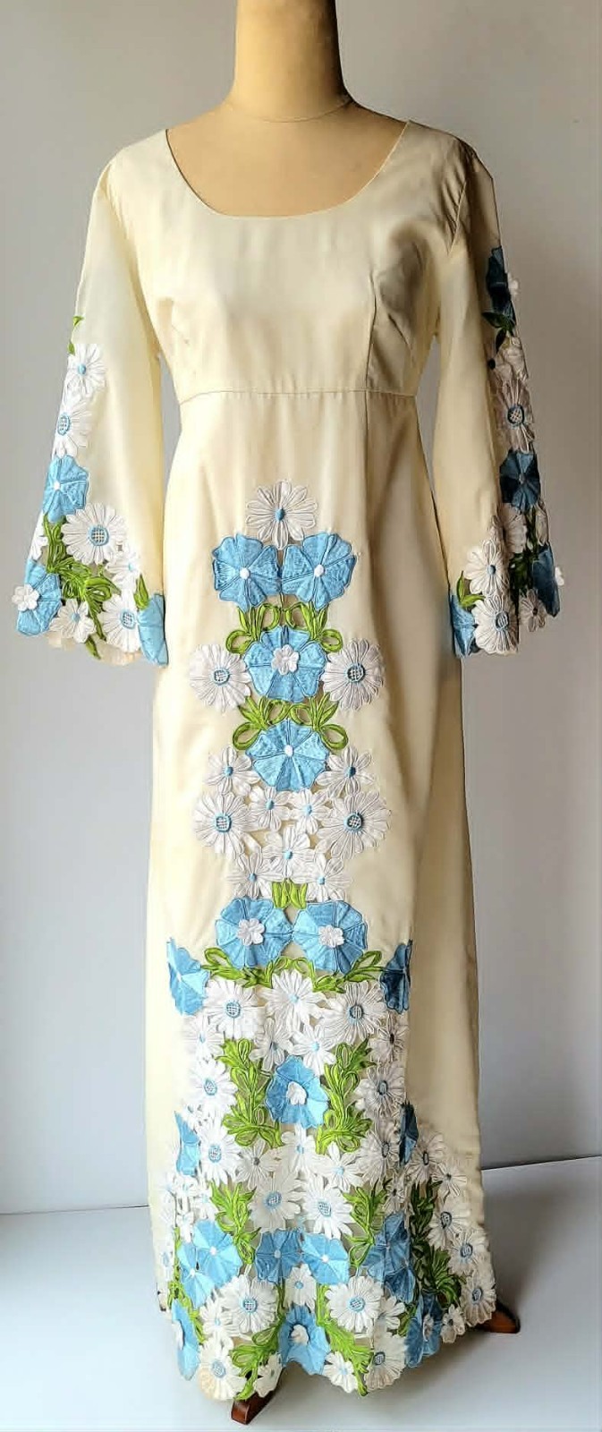 Vintage Tesoro’s Manila Philippines Embroidered Maxi Dress Designer 1970&rsquo;s Bride