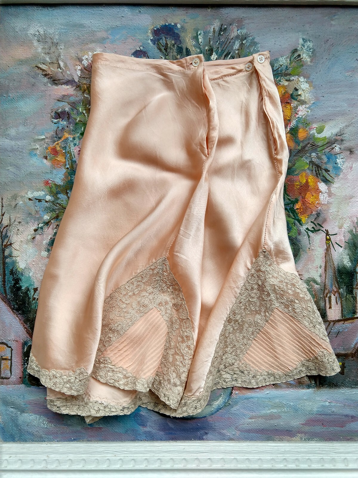 1930&rsquo;s silk satin and lace tap pants – Small / Medium
