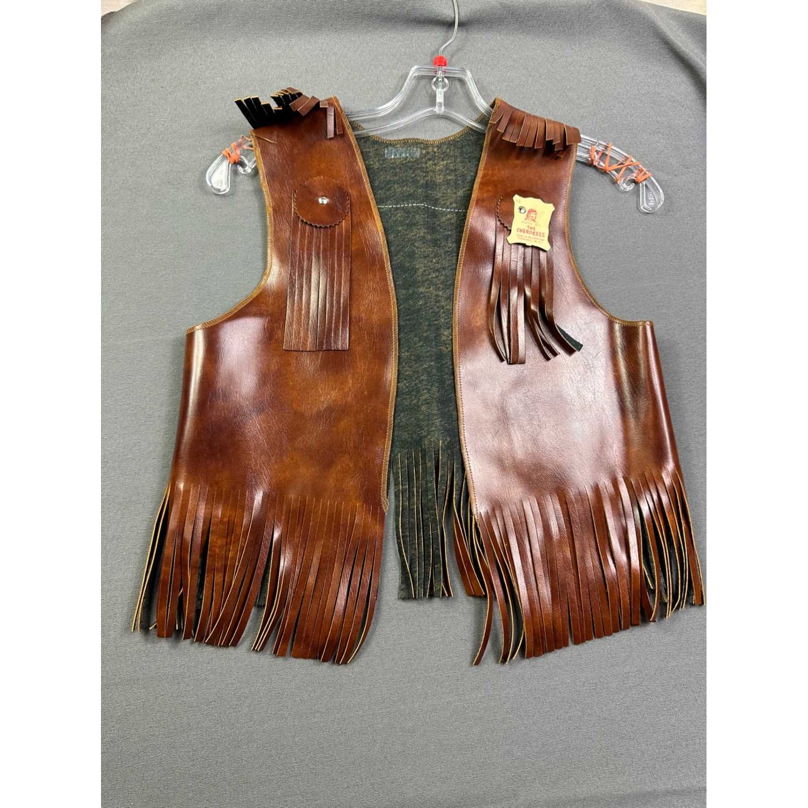 Vintage The Cherokees Qualla Reservation Brown Faux Leather Fringe Vest Chief 13
