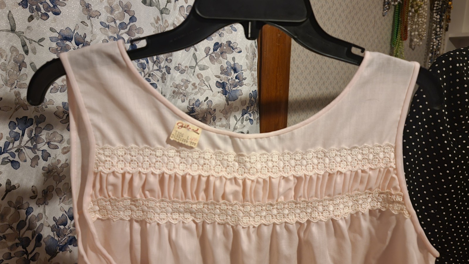 NWT NOS Vintage Women&rsquo;s GILEAD nightgown Pink Size Lg House Dress