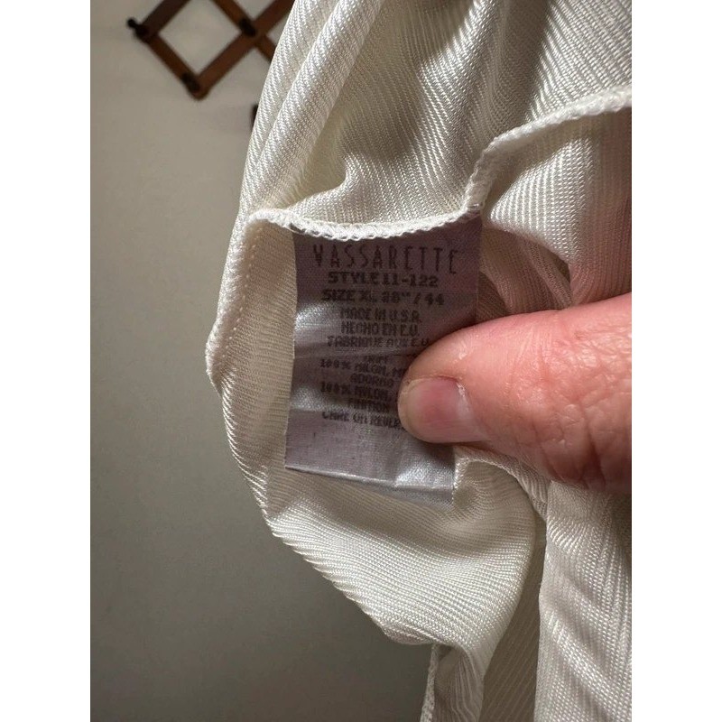 Vintage Vassarette Made in USA White Nylon Half Slip Underskirt XL 24 balletcore
