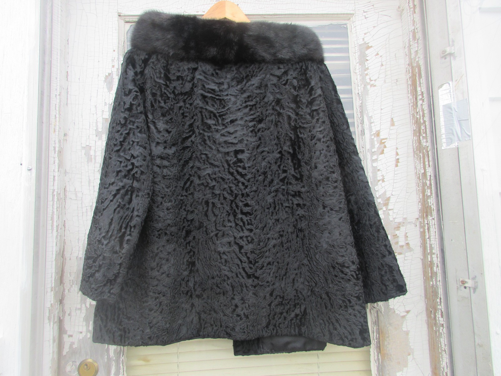 Sid Goldman Persian Curly Lamb Black Crop Jacket with Mink Collar 38 to 40 Bust