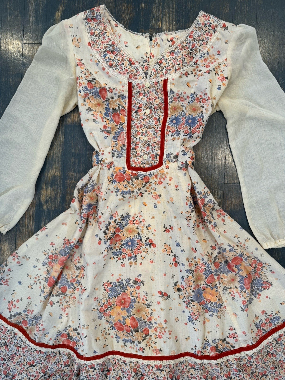 Beautiful 1970s Vintage Prairie Hippie Bohemian Summer Dress S/M Floral