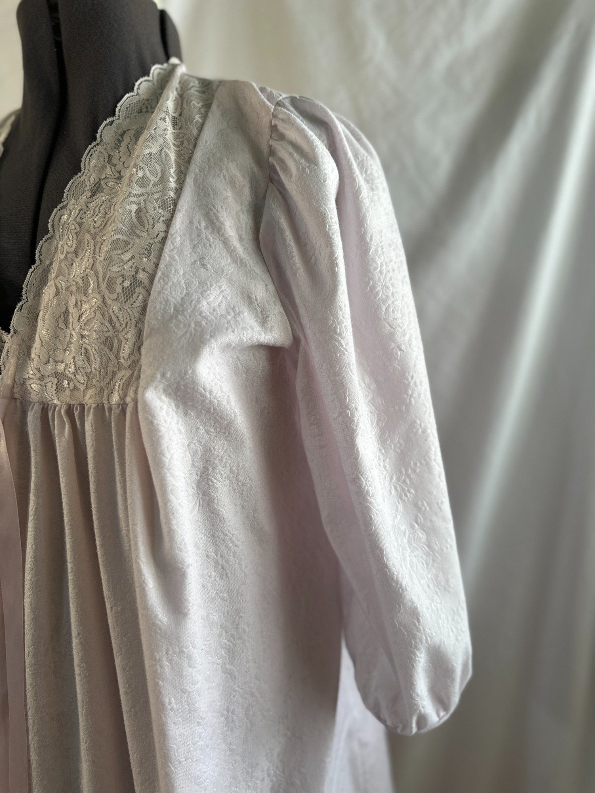 Vtg Gilligan O&rsquo;Malley Nightgown Robe Set Pink Medium Pink, Lace, Zip 2813 2613