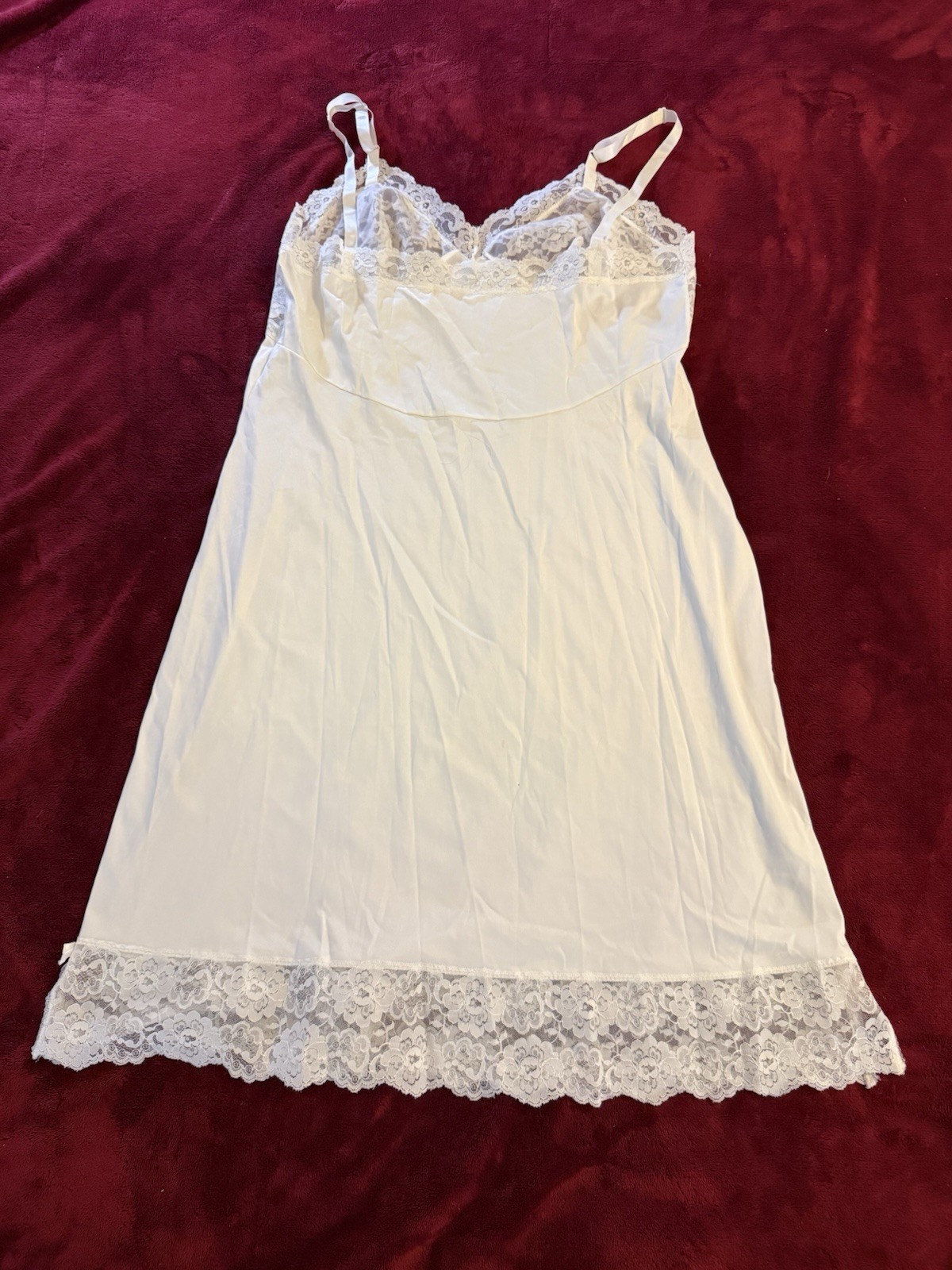 Vtg Vanity Fair “Perfection” Full Slip Size 38 Lace Cups Adjustable Straps