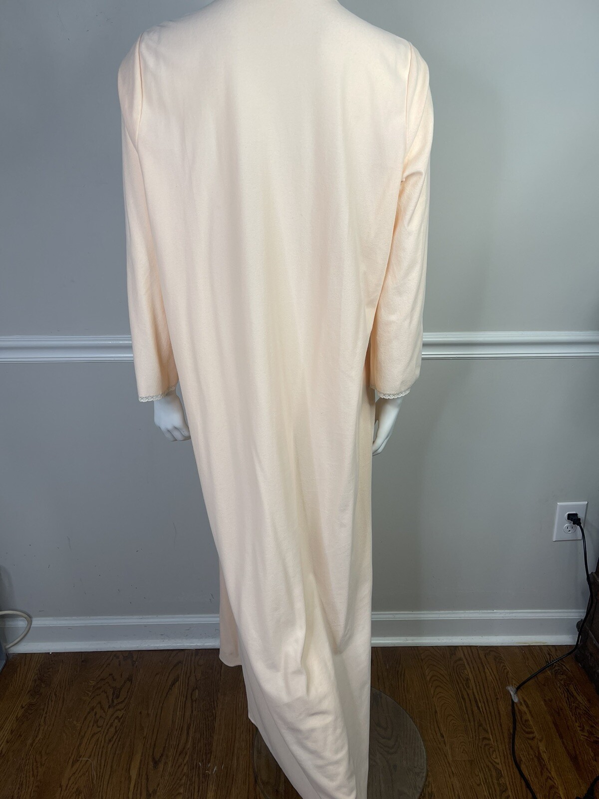 Vintage Sears Peach Nightgown Long Size Large 37.5-40.5 Tall Made In USA Soft