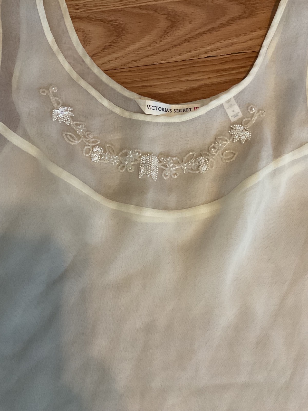 90&rsquo;s/ Victoria Secret Bridal Chemise Babydoll Beaded Lingeri Sz.M (46&Prime;chest 28 L