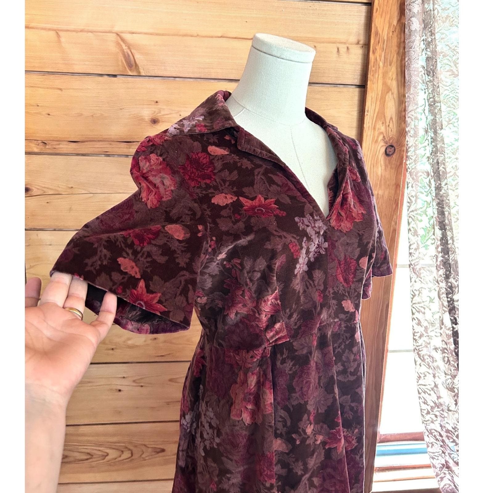 Vintage Thick Velour Floral Midi Dress Womens Large Plum Purple Handmade 70&rsquo;s