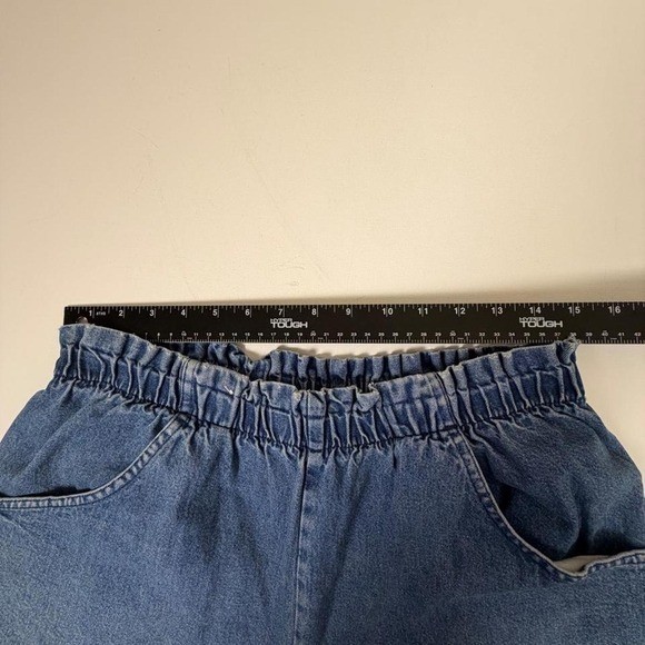 Vintage Ciscane Blues Denim Elastic Waist Shorts (Size 14) Waist 30-32&Prime;