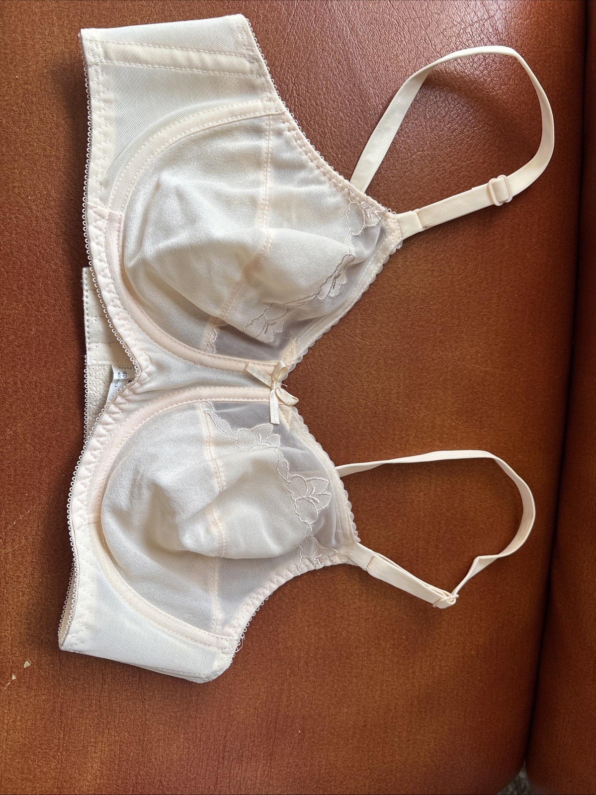 VTG Lingerie Bra BALI Union Made USA 36B Ivory Everyday Underwire EUC