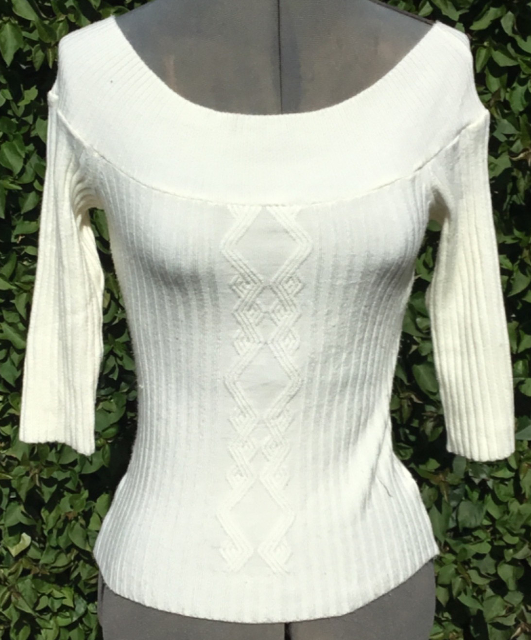 VINTAGE CREAM FOREVER 21 BOAT NECK. SWEATER HALF SLEEVES SIZE SMALL