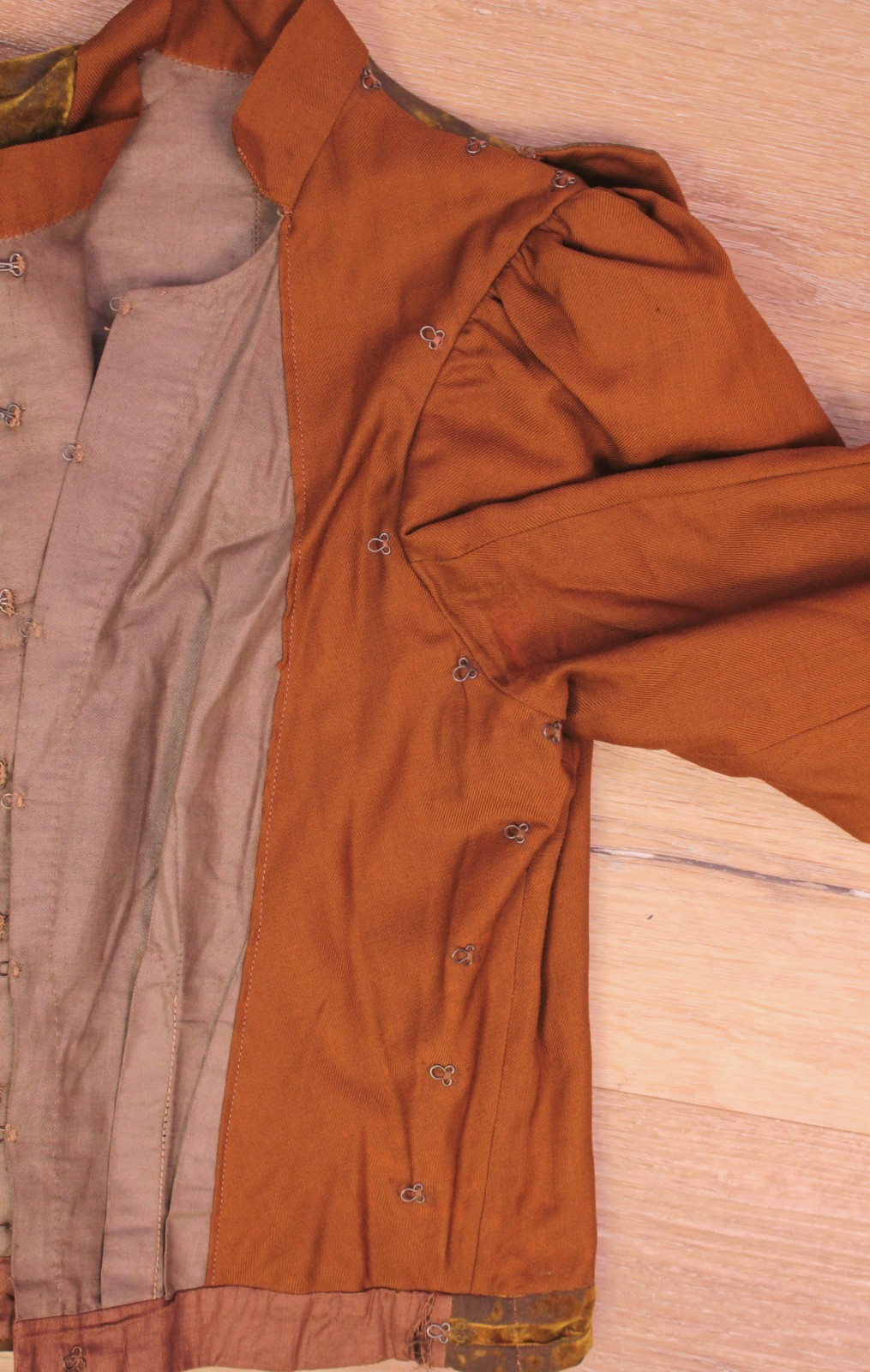 VTG Women&rsquo;s Antique Late 1800s 2 Pc Burnt Orange / Brown Jacket & Skirt Set XS/S