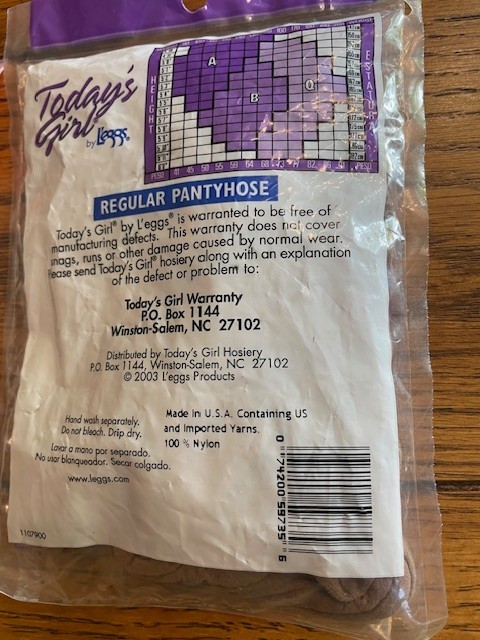 2 Vintage Pantyhose Fruit of the Loom & Leggs- Off White & Suntan Size B – NOS