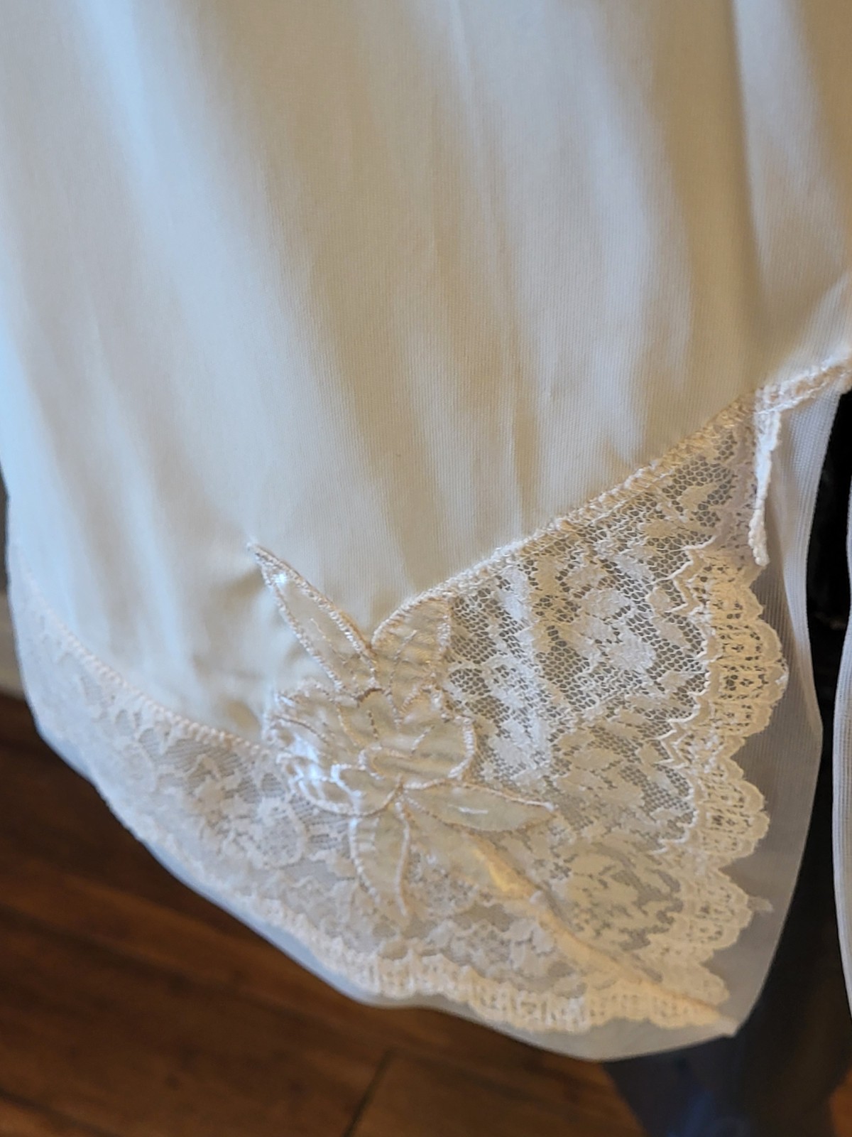 Val Mode Vtg 70s Short Peach/Pink Half Slip Lace Trim Medium Style 1300
