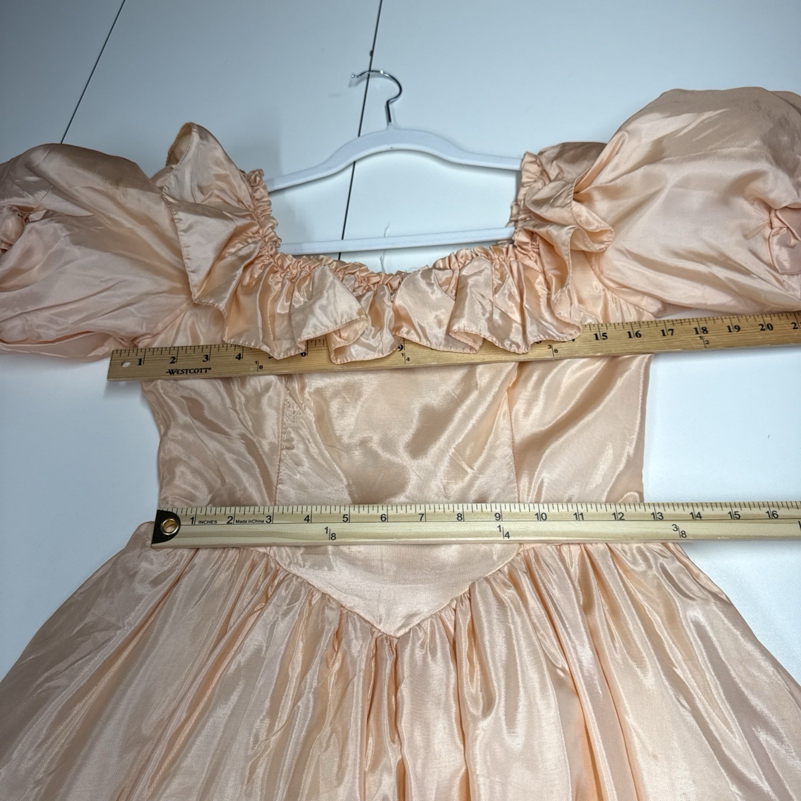 Vintage 70s Peach Taffeta Prom Dress Puffy Sleeve Bows US Sz 10 Made England