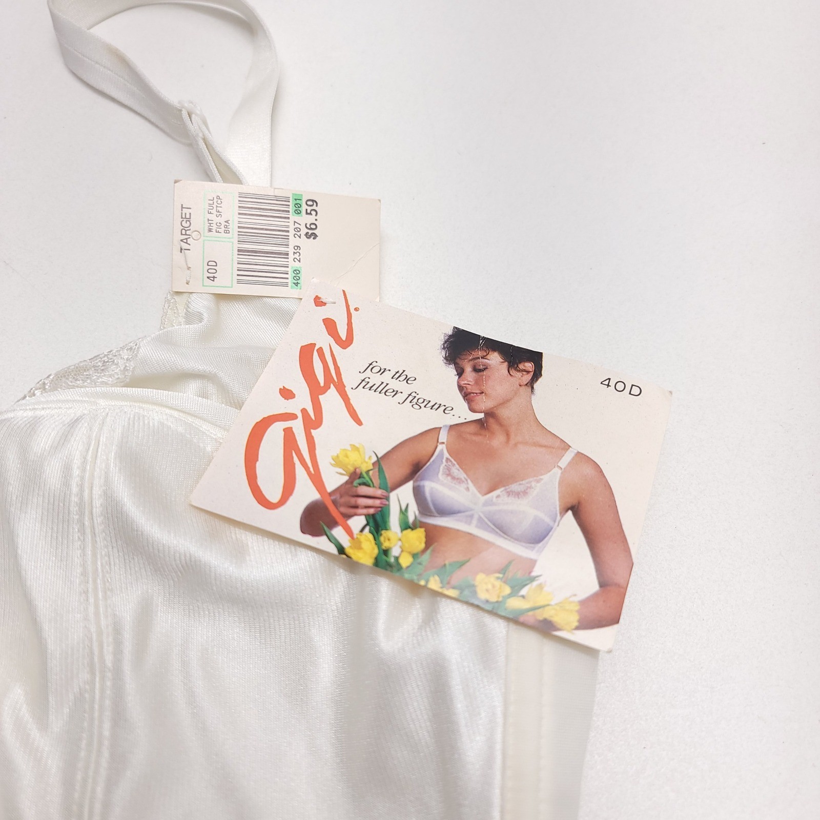 Vintage Gigi White Full Figure Soft Cup Wireless Bra Lace Trim 40D Style 614 NWT