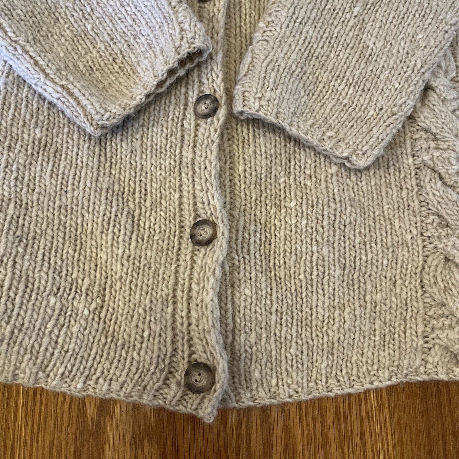 Vintage NWT Laura Ashley Wool Sweater Cardigan Oatmeal Cable Knit Sz Medium