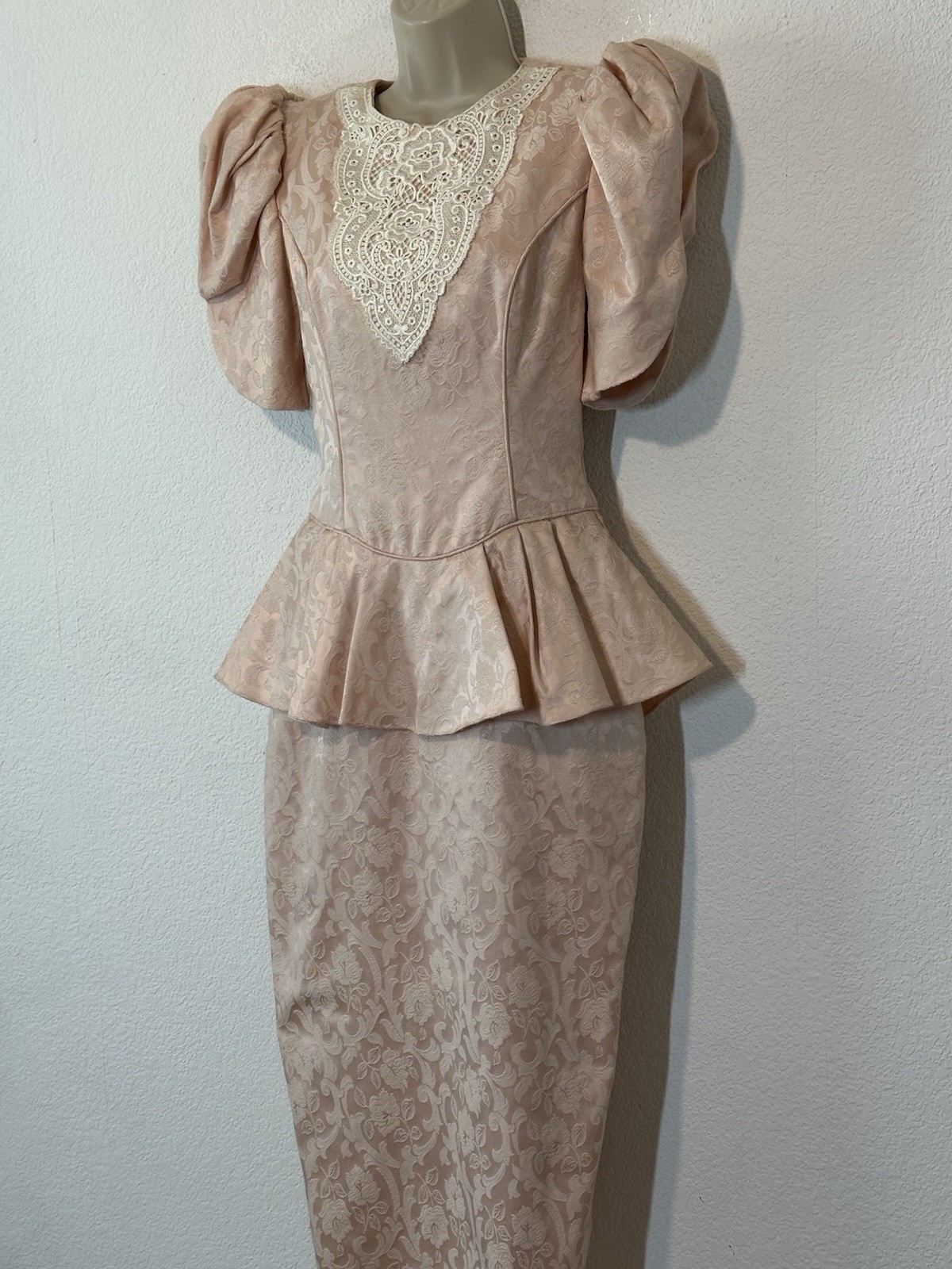 Vintage 80s Scott McClintock Blush Peplum Dress Floral Damask 4 Coquette Regency