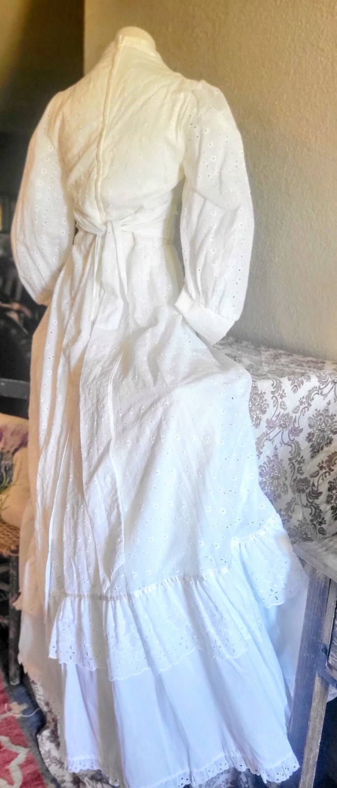 Gunne Sax by Jessica White Eyelet Lace leg o mutton Sleeve Scoop Neck size11