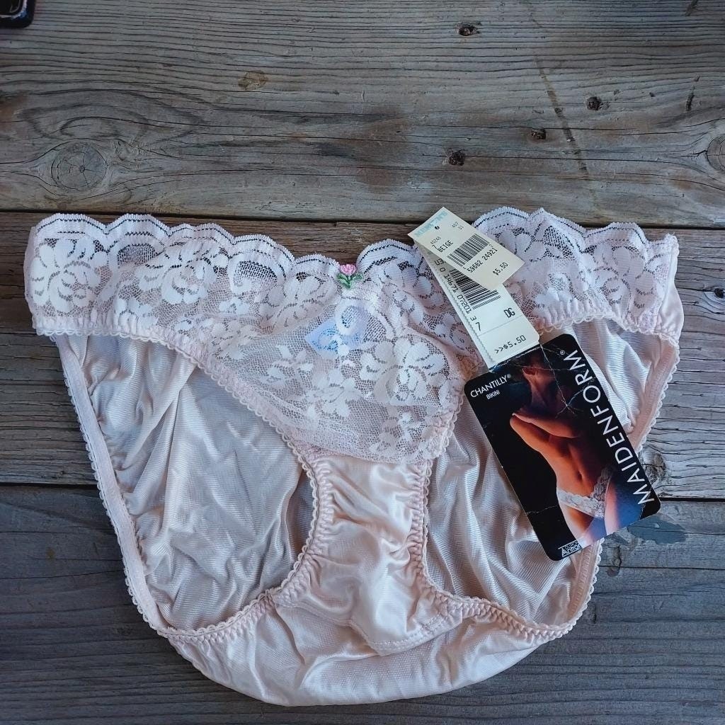 Sz 7 Vintage Lt. Beige Maidenform Chantilly 40248 Sheer Lace Bikini Panty