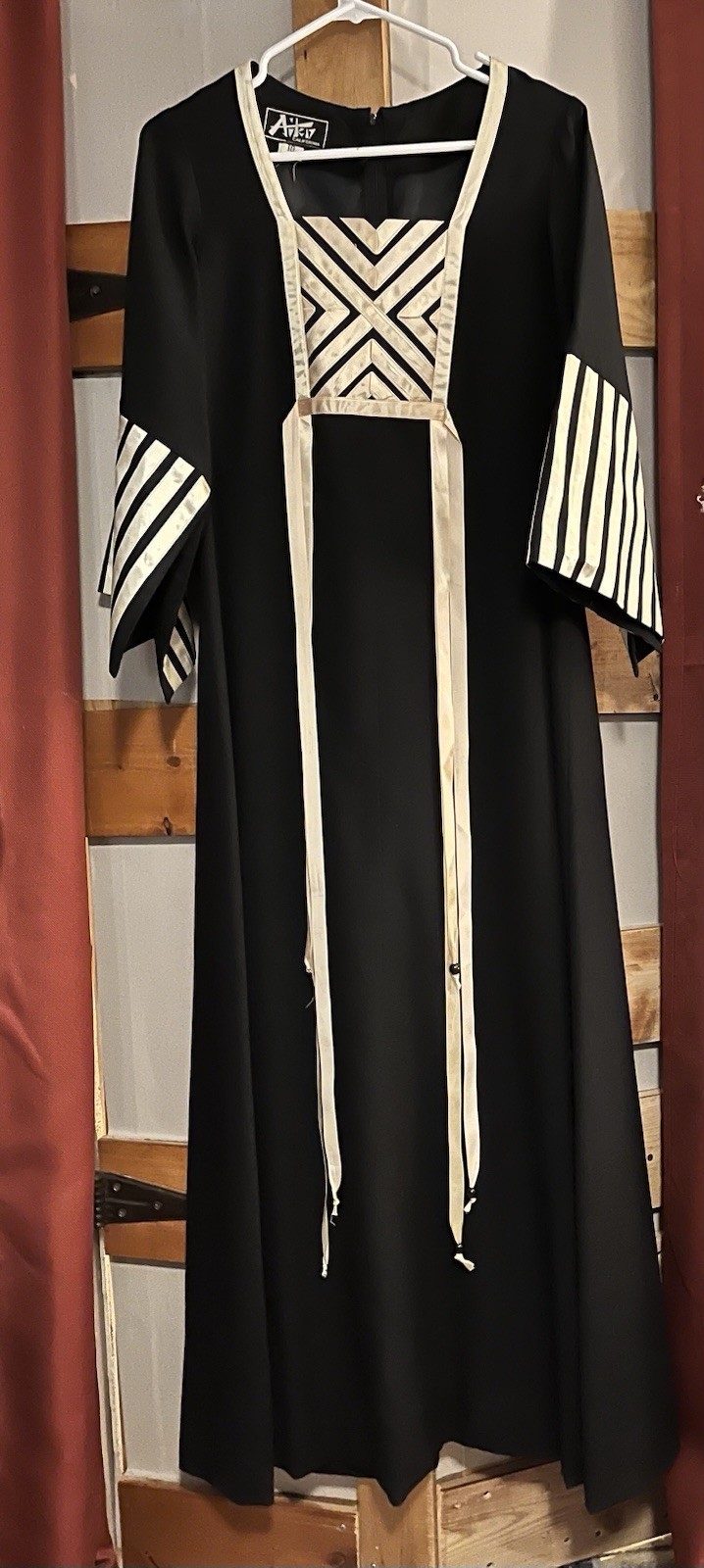 Vtg 60s Aiko California Maxi Dress Fantasy Goth Medieval Cosplay Renaissance 10