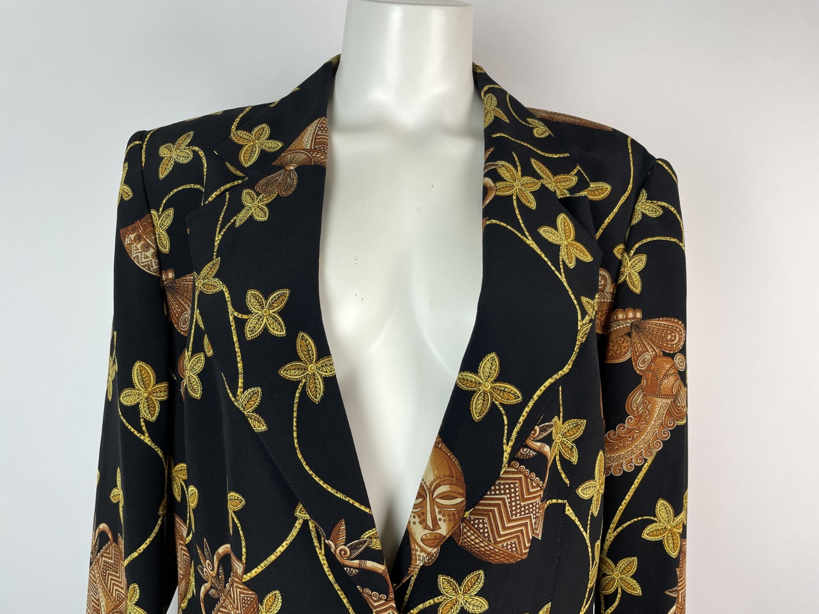 VTG 80s Rare Stunning Tribal Print Black 100% Silk Jacket 42 Germany