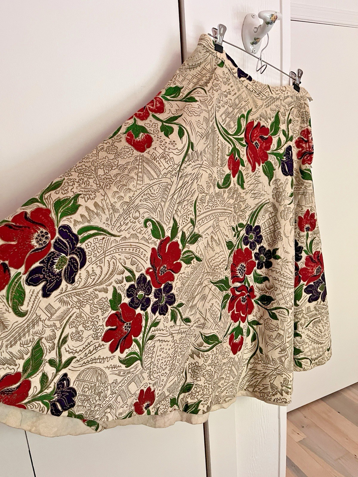 Vintage 1950s Handpainted Felt Circle Skirt 27” Waist Rockabilly Retro Swing 50s